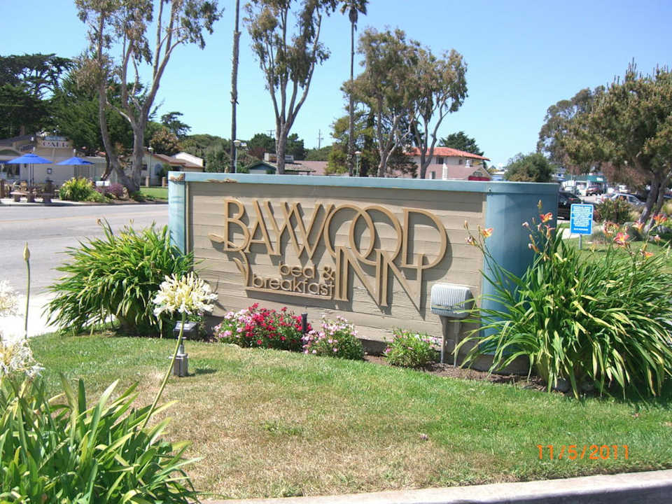 Eingangsschild Baywood Inn B&B