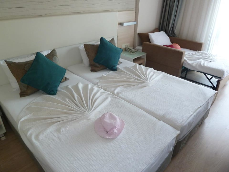 Sauberes Zimmer Hotel Grand Okan