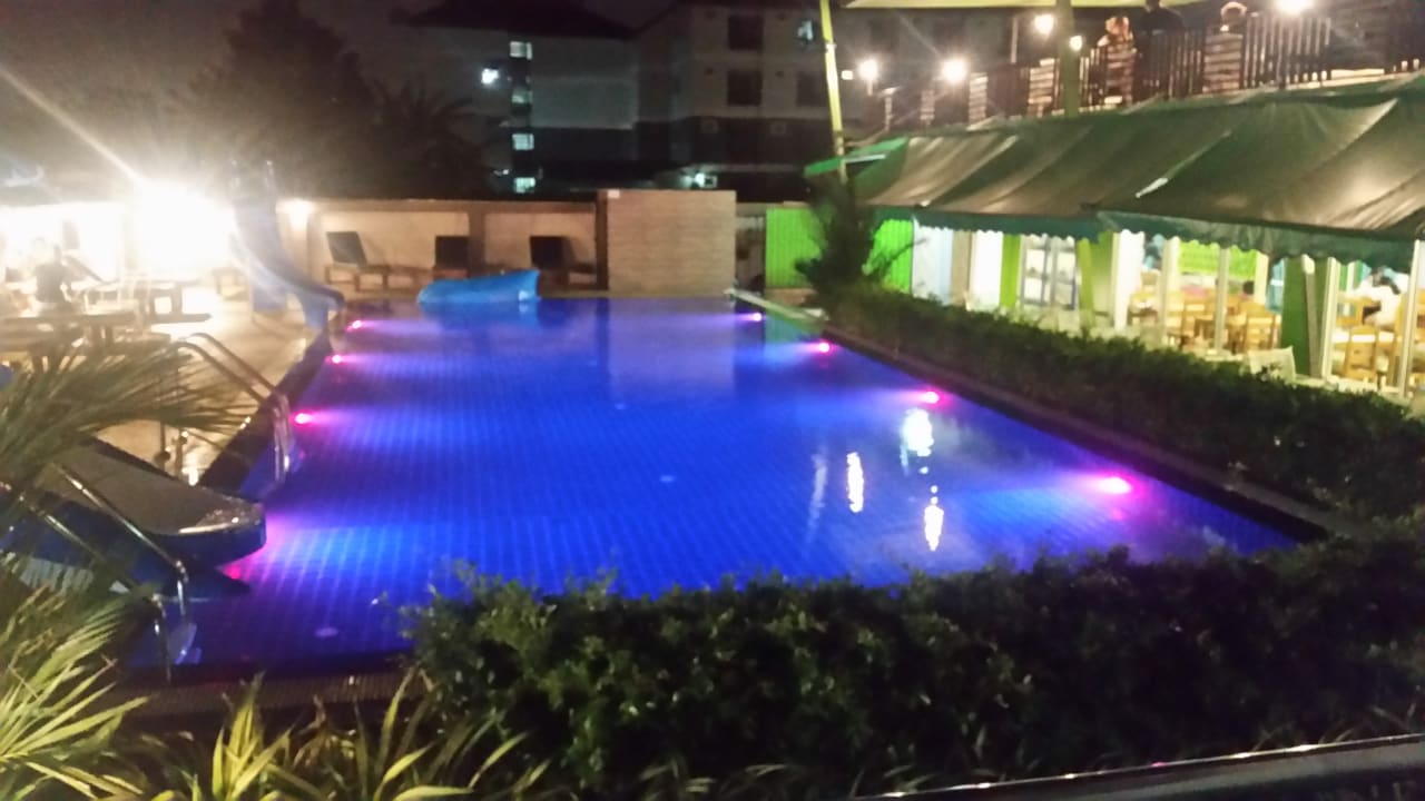 Pool Hotel Sinsuvarn Airport Suite