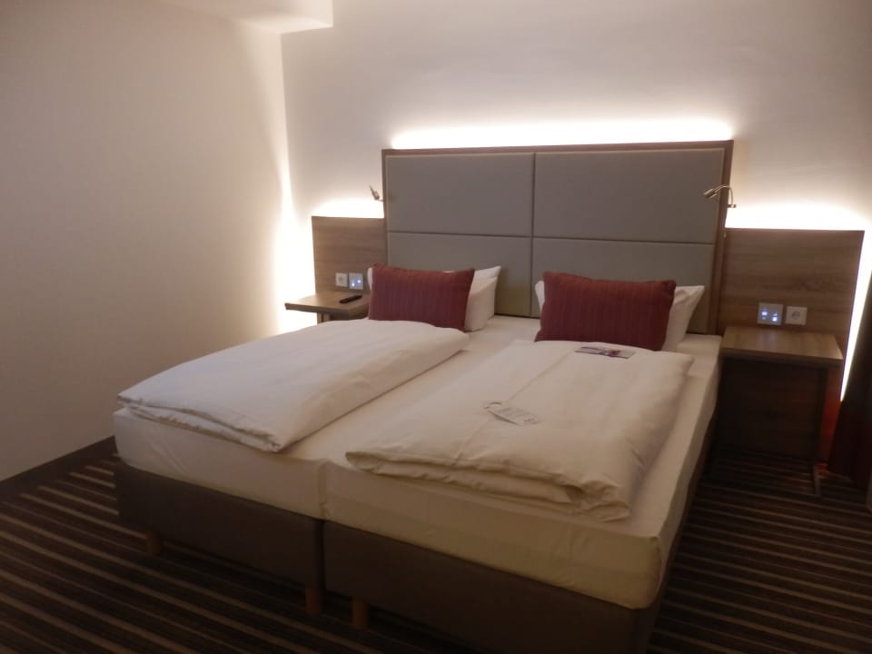 Zimmer HYPERION Hotel Berlin