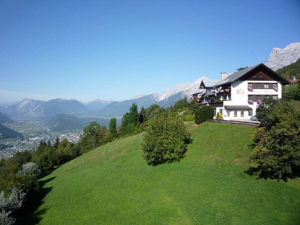 Blick vom Balkon  Hotel Habhof Garni