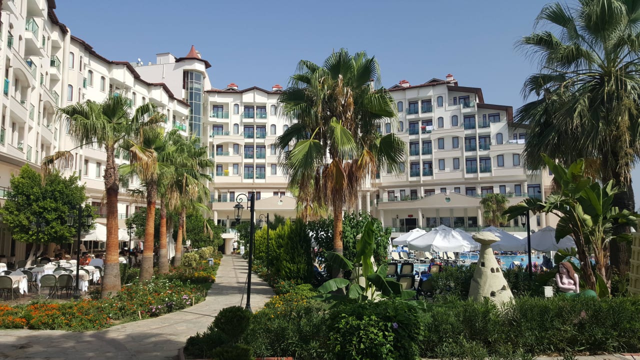 Garten Bella Resort & Spa