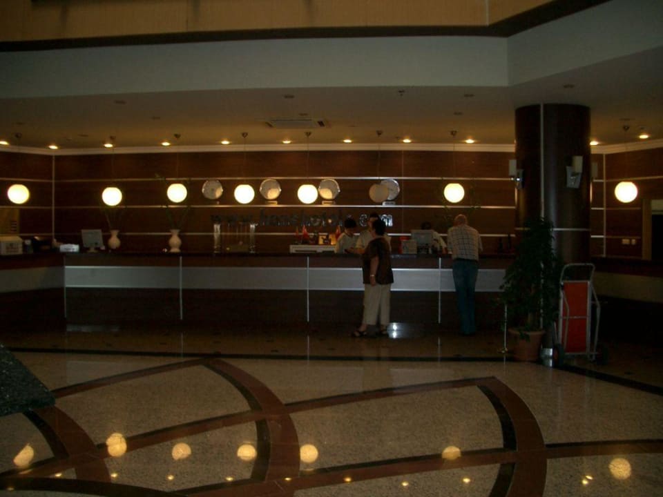 Lobby Hane Family Resort