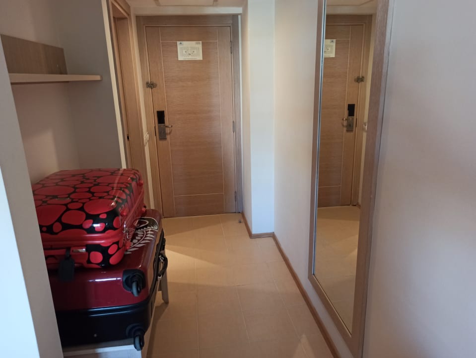 Zimmer Side Breeze Hotel