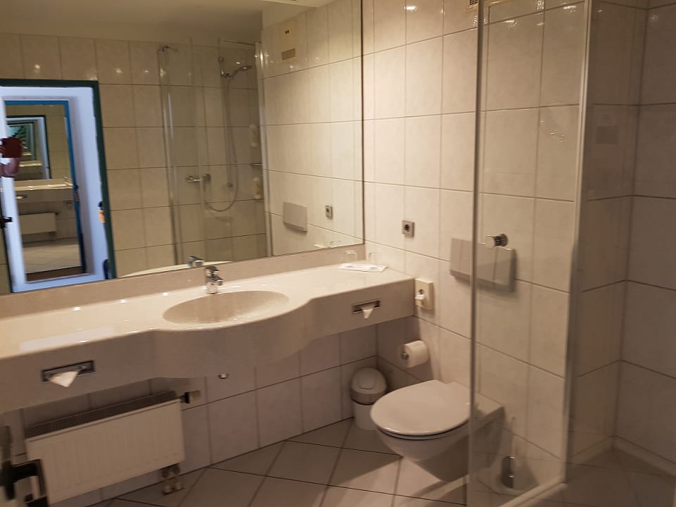 Zimmer H+ Hotel Stuttgart Herrenberg