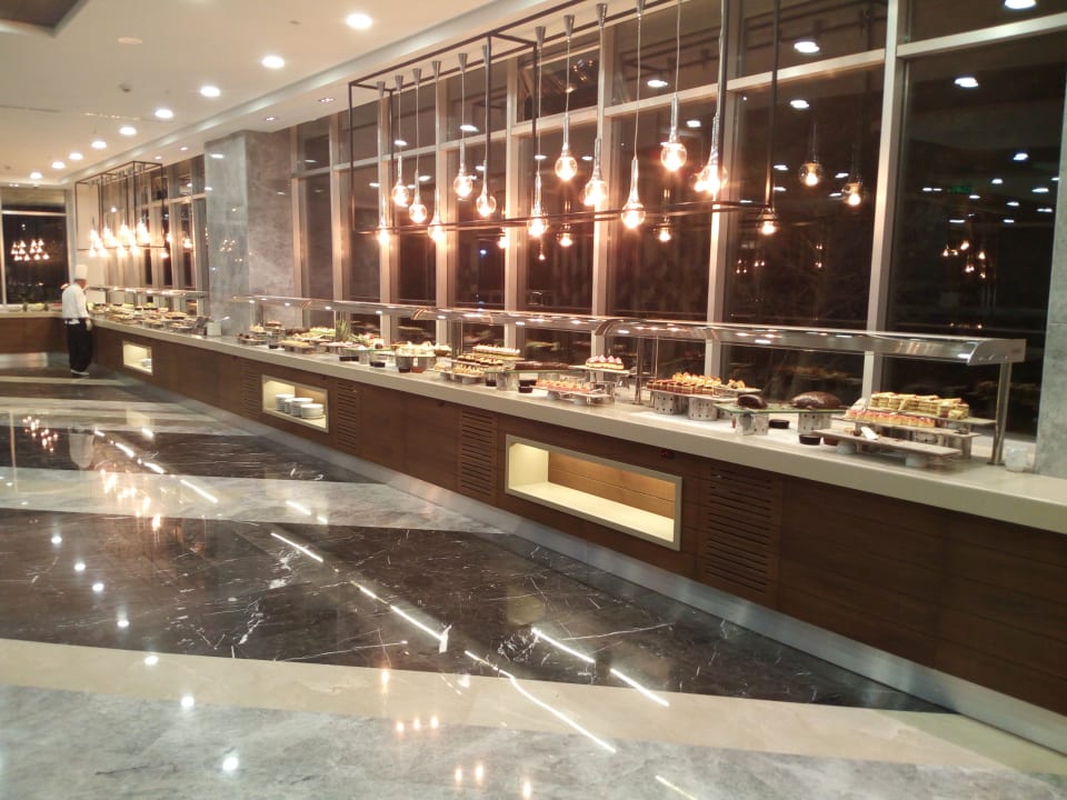 Dessertbuffet Saturn Palace Resort Hotel