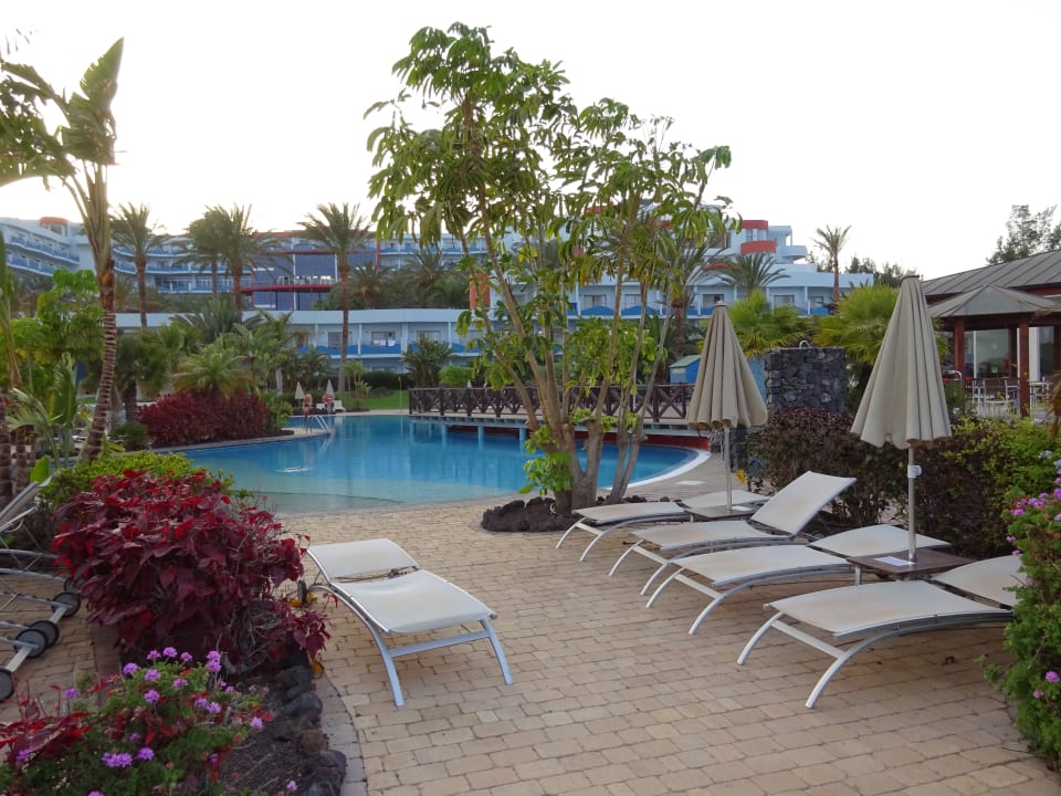 Pool R2 Rio Calma Hotel & Spa & Conference