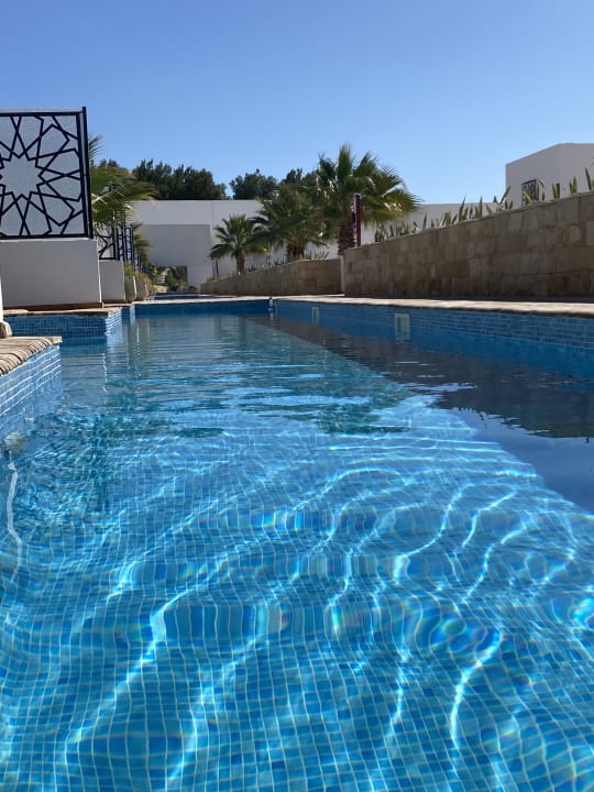 Pool Fort Arabesque Resort, Spa & Villas