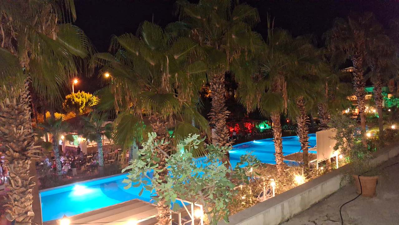 Außenansicht Hotel Süral Resort