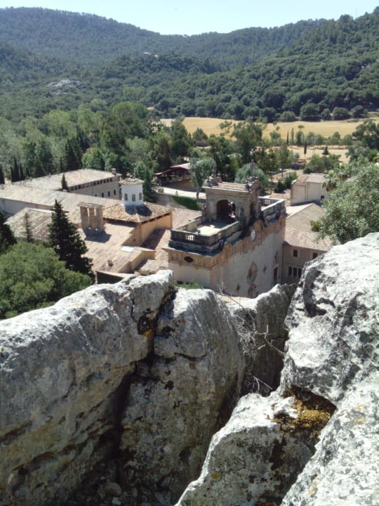 Von oben auf das Kloster Guesthouse Santuari de Lluc