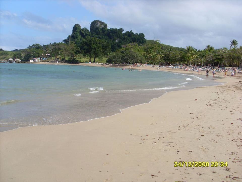 Strand Playabachata Hotel