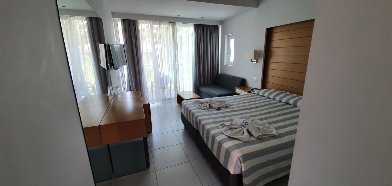 Zimmer HARPIN Happy Days Beach Hotel