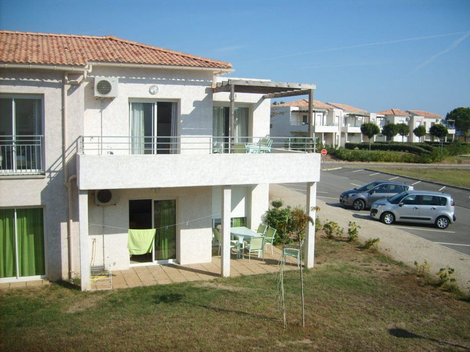 Blick auf 3-Zimmer-Wohnungen Residence Odalys Acqua Linda