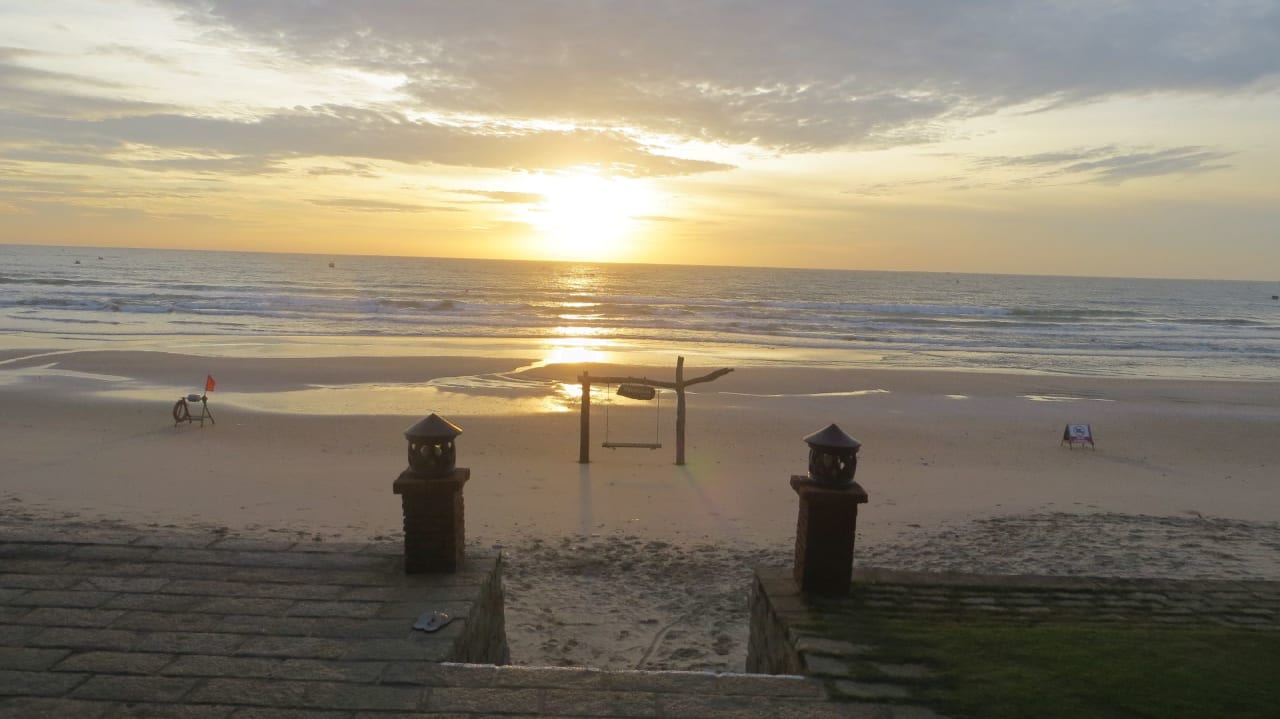 Strand Pandanus Resort