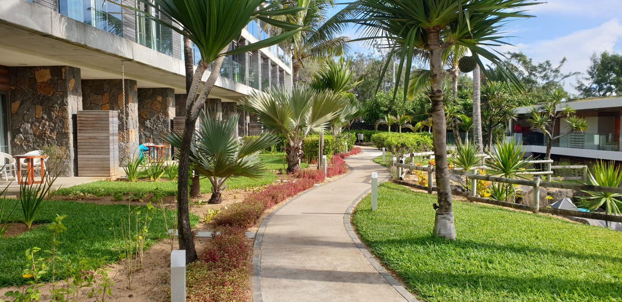 Gartenanlage Radisson Blu Poste Lafayette Resort & Spa - Adults only