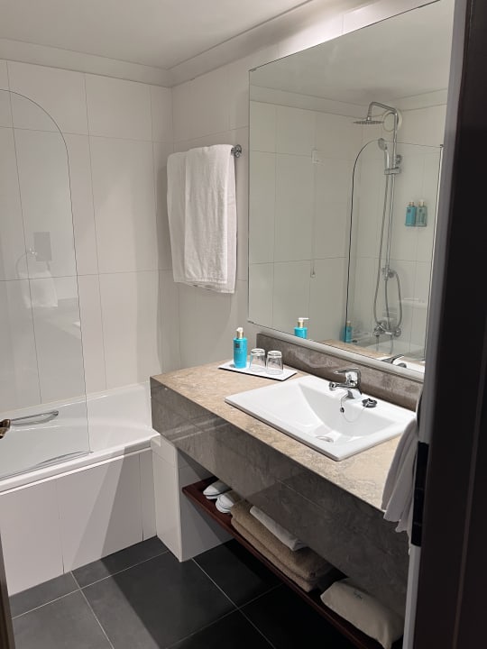 Zimmer PortoBay Falésia