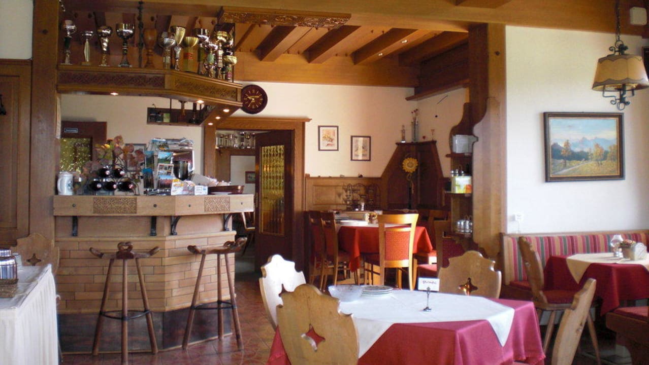 Bar und Frühstücksraum Kraftplatz am Dachstein - BioHotel Herold