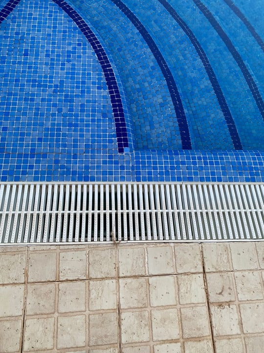 Pool Aparthotel Can Picafort Palace