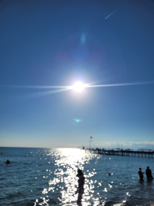 Strand Saturn Palace Resort Hotel