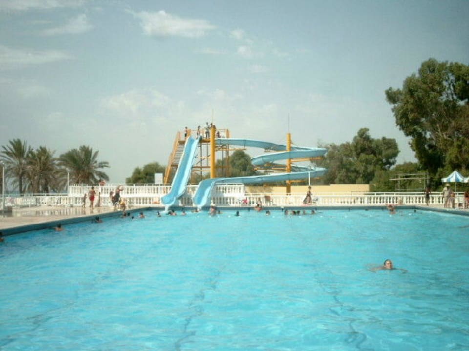 Poolbereich mit Rutschen Samira Club