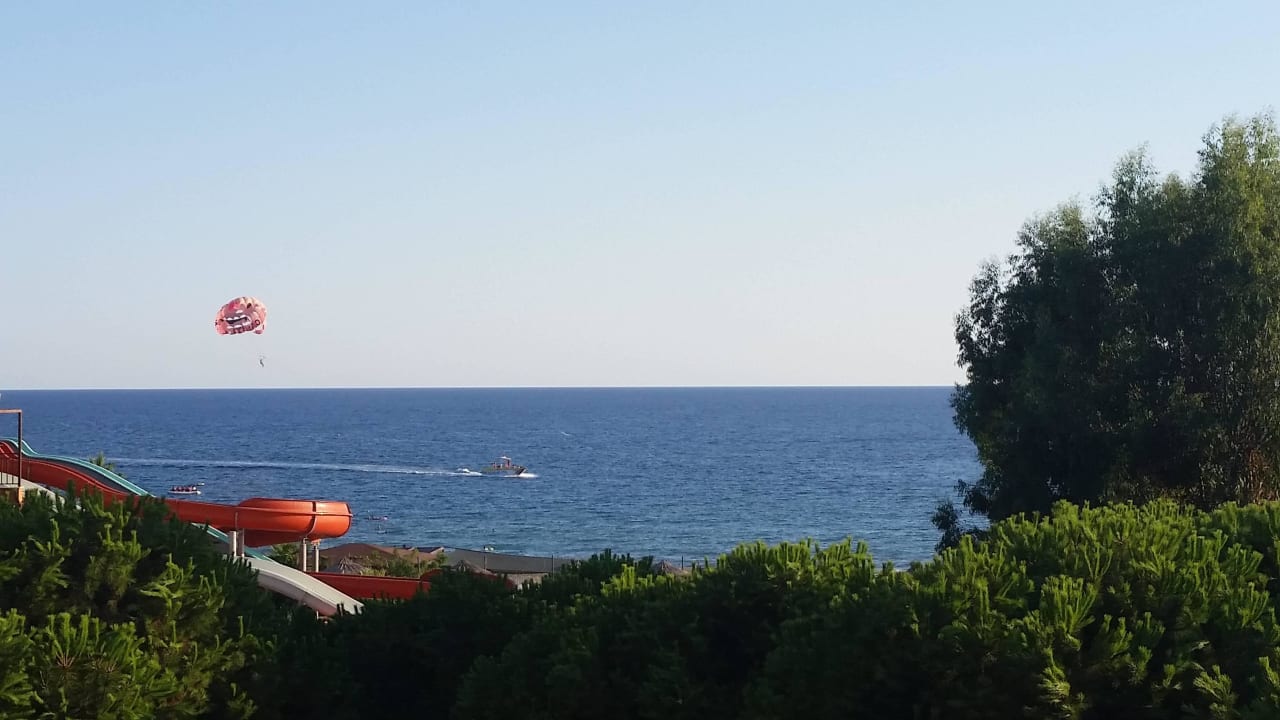 Ausblick von unserem Zimmer  Club Turtas Beach Hotel
