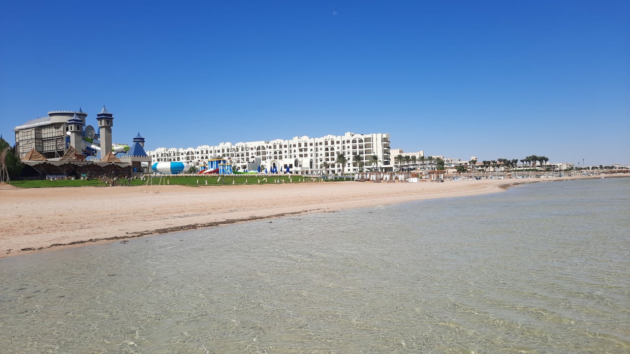 Strand Gravity Hotel & Aquapark Sahl Hasheesh