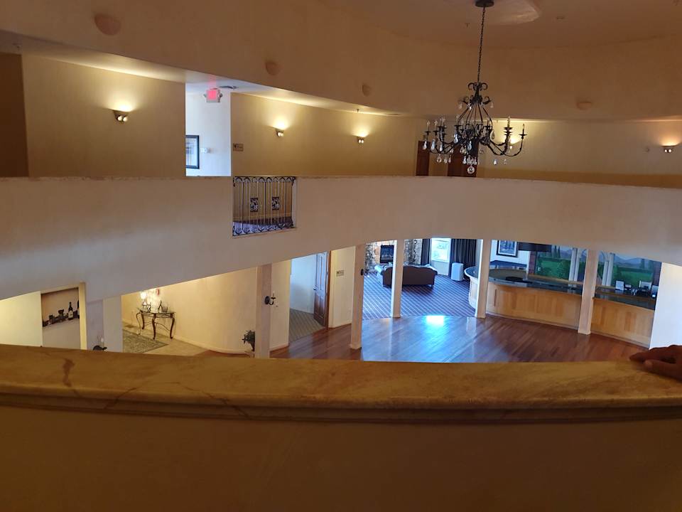 Lobby Two Rivers Winery