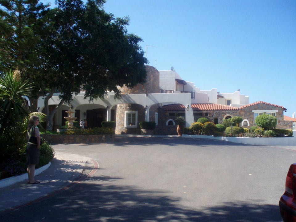 Hotel außen Alexander Beach Hotel & Village Resort