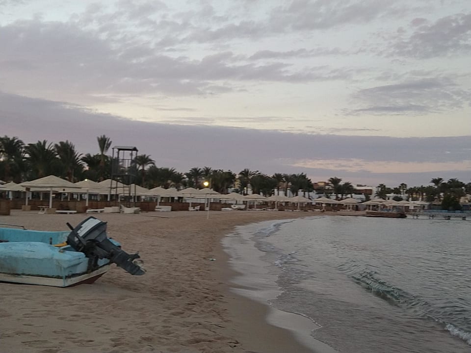 Strand Menaville Safaga