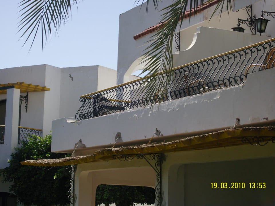 Windschutz am Bungalow Lotus Bay Beach Resort