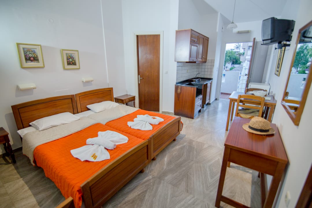 Zimmer Apartments Elpida