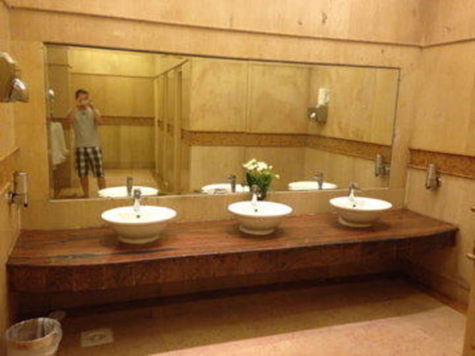 Lobby Toiletten Hotel Titanic Palace