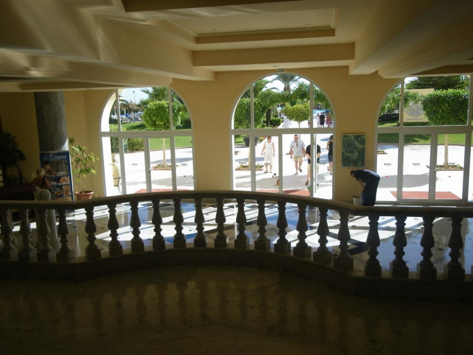 Escalier piscine Sentido Bellevue Park