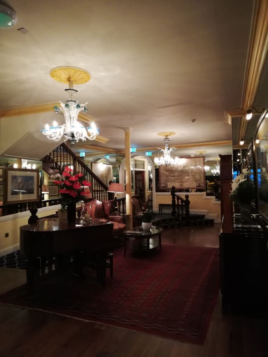 Lobby The Old Government House Hotel & Spa