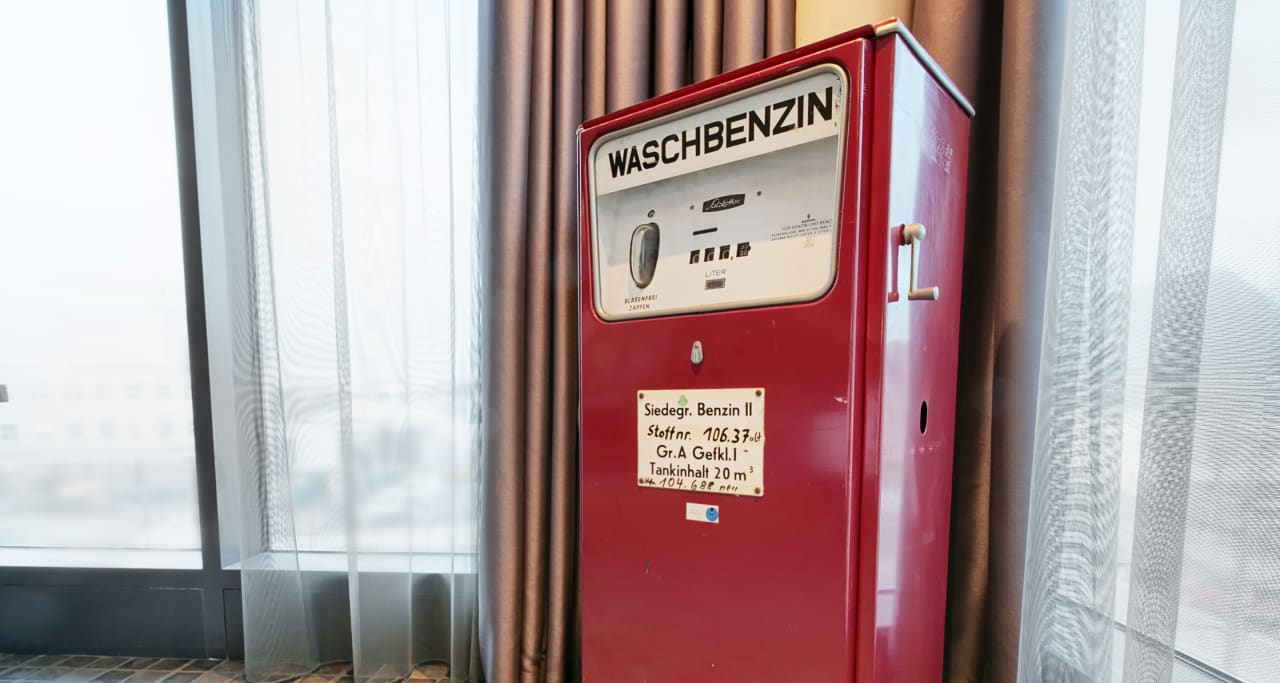 Zimmer V8 Hotel Classic Motorworld Region Stuttgart