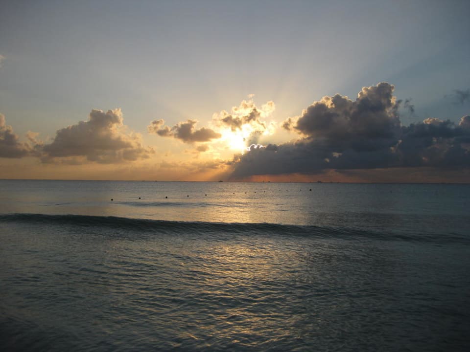 Sonnenaufgang Iberostar Waves Tucan
