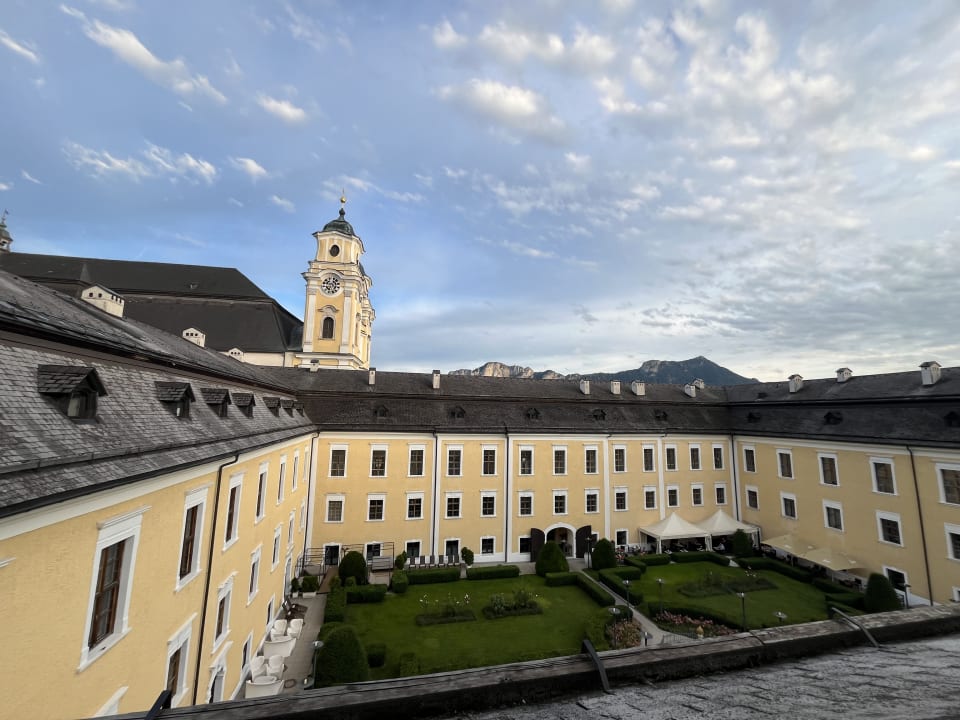Außenansicht Schlosshotel Mondsee