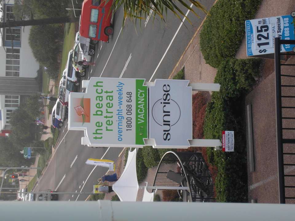 Zufahrt ab Hauptstr. am Starnd Hotel Beach Retreat Coolum
