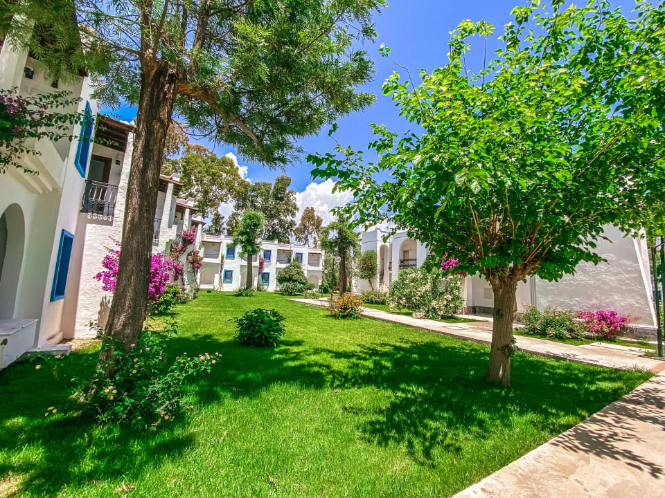 Gartenanlage Hotel Club Muskebi