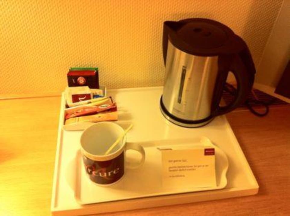 Wasserkocher mit Kaffee und Tee Congress Hotel Chemnitz