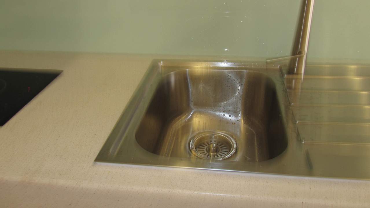 Kitchen  Sink in Suite Allezboo Beach Resort & Spa