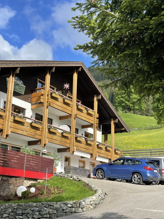 Außenansicht Gästehaus Wiesengrund - daHEIM auf der Riezler Höh'!