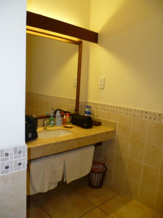 Bad Baobab Beach Resort & Spa