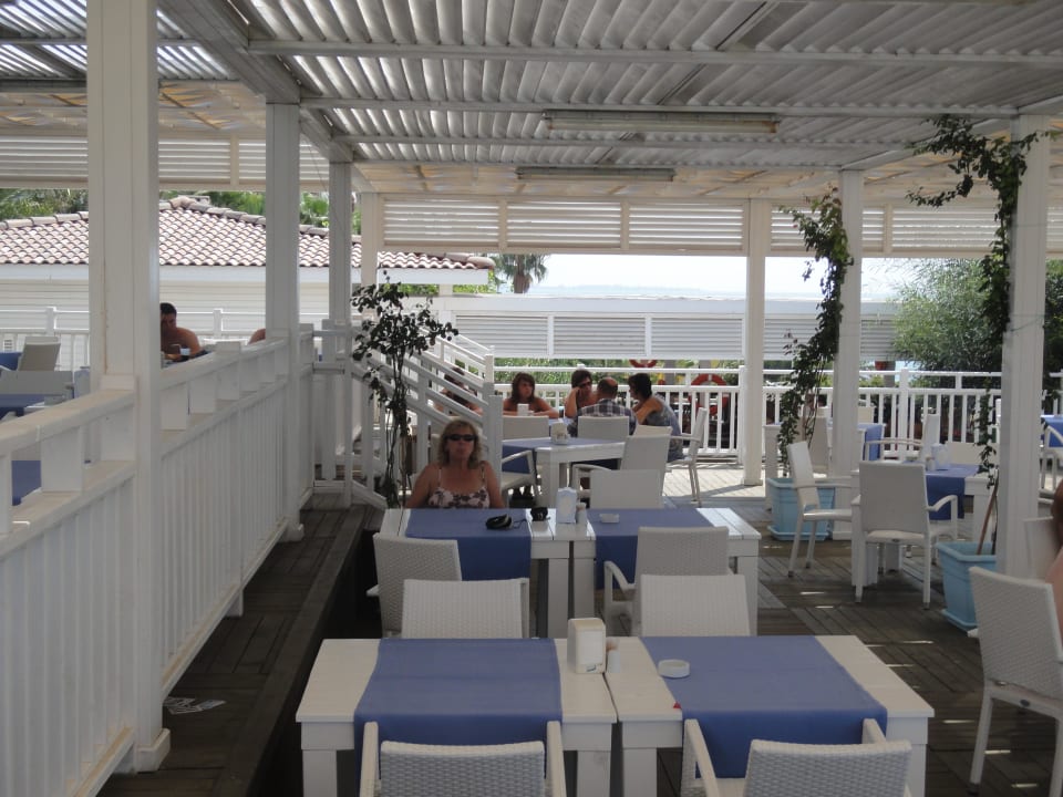 Die Dachterrasse am Strand Can Garden Resort