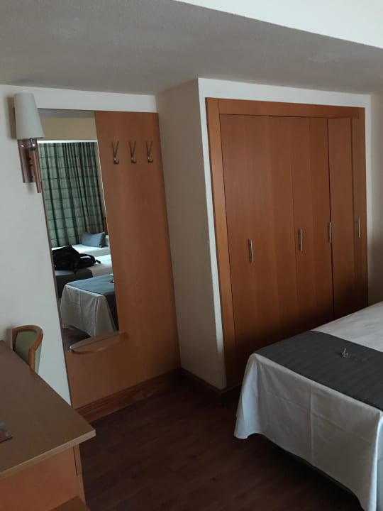 Schrank Bull Astoria