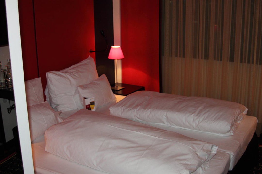 Bett Holiday Inn München - Leuchtenbergring