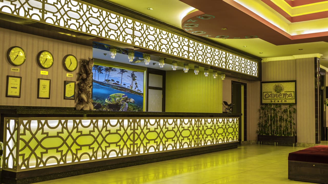 Lobby Caretta Beach Hotel