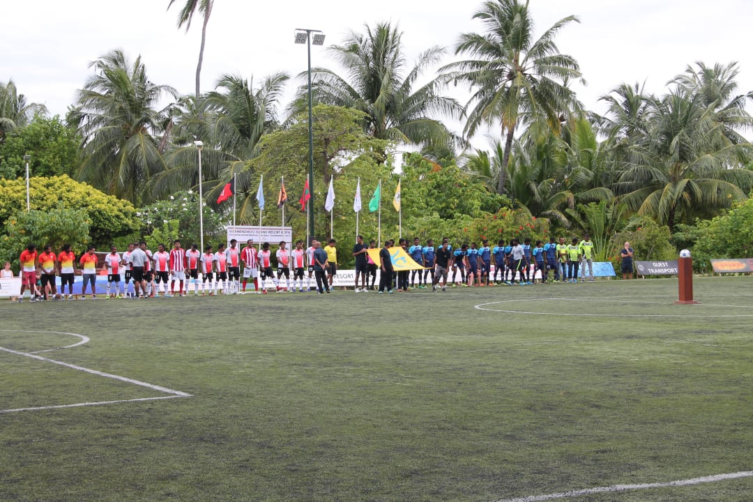 Fußballturnier der Einheimischen Vilamendhoo Island Resort & Spa