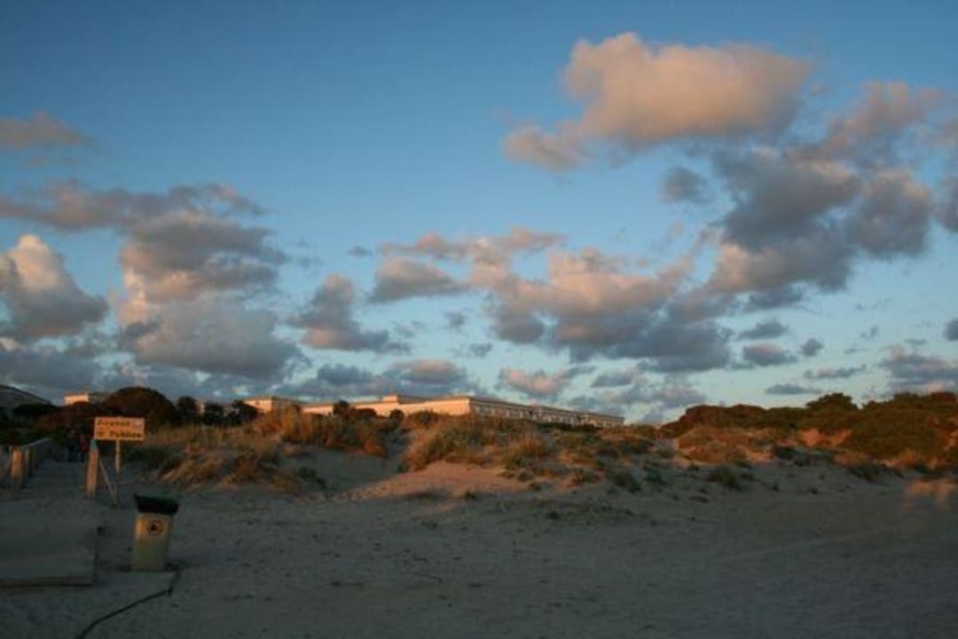 Das Hotel vom Strand aus Valentin Sancti Petri