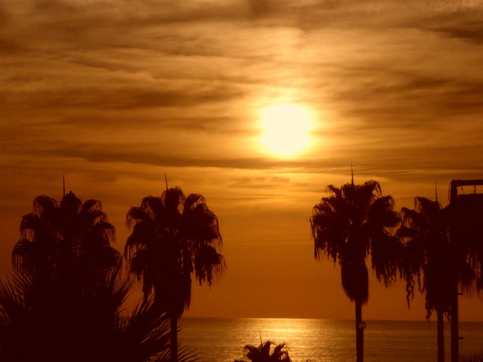 Vom Hotel aus den Sonnenuntergang sehen Antik Garden